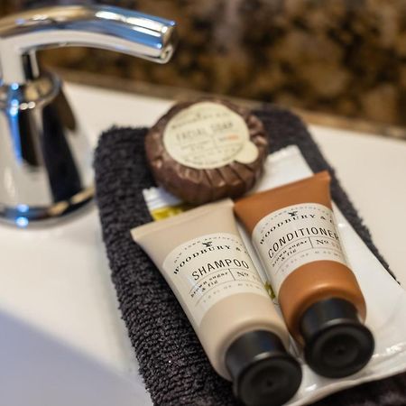 Kaslo Hotel Екстериор снимка