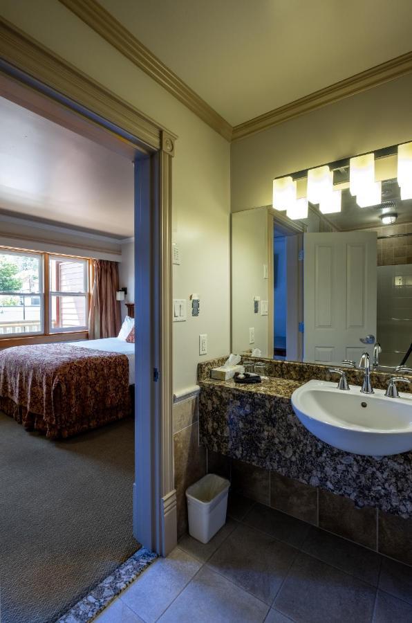 Kaslo Hotel Екстериор снимка
